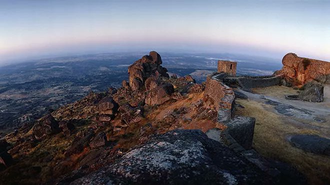 alentejo_1970's tweet photo. Boa noite/Good evening! ✨
#sunset #Monsanto https://t.co/0X1K5D7kwp