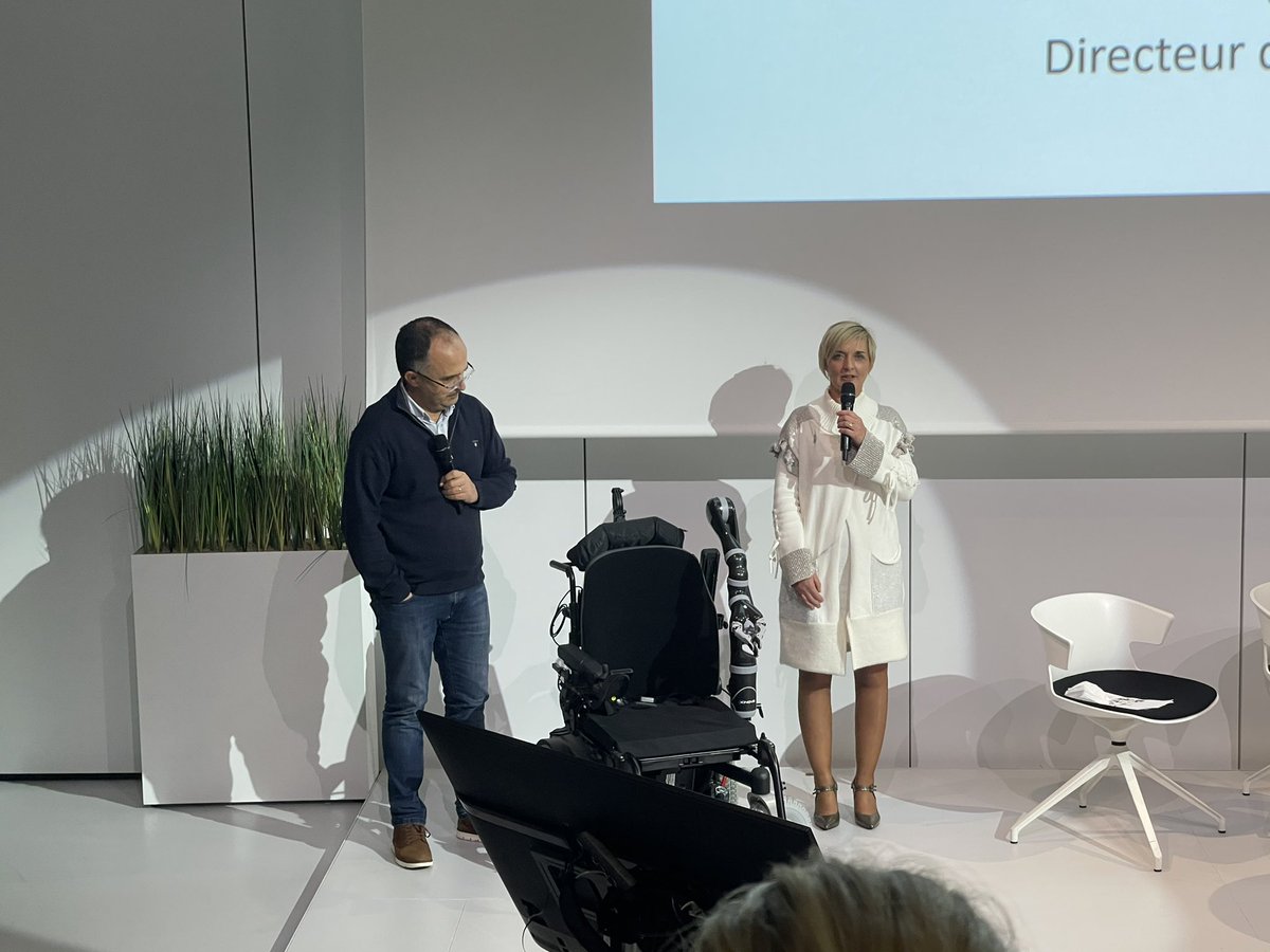 CNRS Hauts-de-France (@cnrs_hdf) on Twitter photo Fin de ce colloque « Mobilité et Handicap » avec la remise du bras robotisé #JACO <a href="/Ergodiffusion/">ERGO-DIFFUSION</a> offert par le <a href="/departement59/">Département du Nord</a> au <a href="/LAMIH_UPHF/">LAMIH (UPHF)</a> pour la recherche en faveur de l’autonomie des personnes handicapées - De belles recherches à venir ! #MDPH #AFM Fin de ce colloque « Mobilité et Handicap » avec la remise du bras robotisé #JACO <a href="/Ergodiffusion/">ERGO-DIFFUSION</a> offert par le <a href="/departement59/">Département du Nord</a> au <a href="/LAMIH_UPHF/">LAMIH (UPHF)</a> pour la recherche en faveur de l’autonomie des personnes handicapées - De belles recherches à venir ! #MDPH #AFM