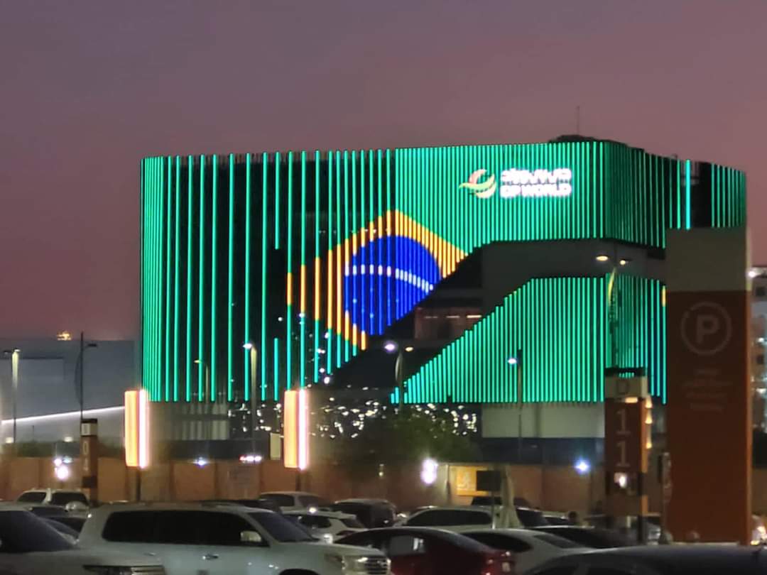 AhmadSultanAli's tweet image. جناح التدفق لموانىء دبي العالمية يحتفي بالرئيس البرازيلي.