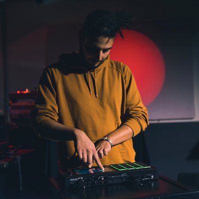 Foxalbeats's tweet photo. #NuovaFotoProfilo https://t.co/Z0Z78ki2EE