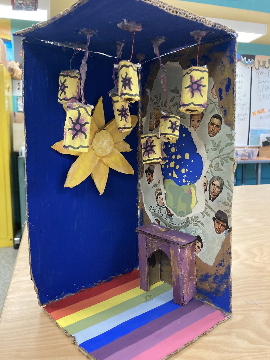 Art_with_MsG's tweet image. 7th graders used architectural and interior design skills to build these cardboard miniatures! Students chose between surrealist or realistic themes for their rooms - built entirely out of recycled materials! #creativityatCarroll #teamkidsfirst