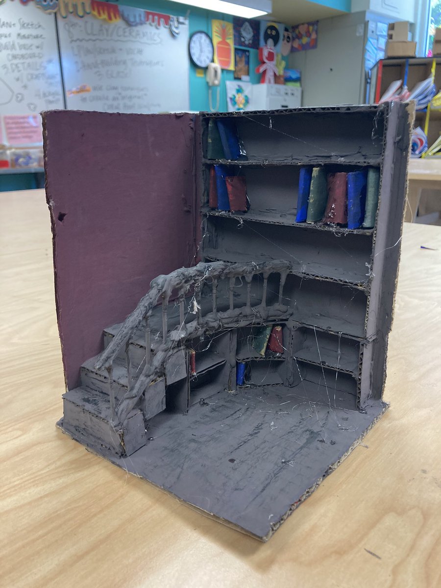 Art_with_MsG's tweet image. 7th graders used architectural and interior design skills to build these cardboard miniatures! Students chose between surrealist or realistic themes for their rooms - built entirely out of recycled materials! #creativityatCarroll #teamkidsfirst