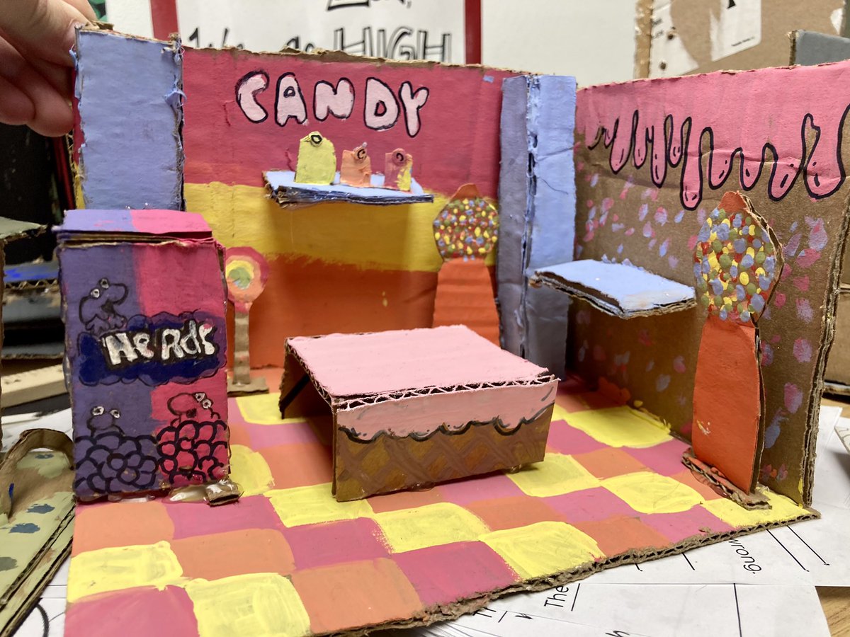 Art_with_MsG's tweet image. 7th graders used architectural and interior design skills to build these cardboard miniatures! Students chose between surrealist or realistic themes for their rooms - built entirely out of recycled materials! #creativityatCarroll #teamkidsfirst
