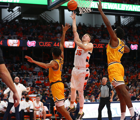 Syracuse Men's Basketball will try to move to 3-0 on the season when they welcome Colgate to the Dome. For more information on this weekend's @Cuse_MBB game visit https://t.co/gmAucIsNe1. https://t.co/JssWCGjaGK