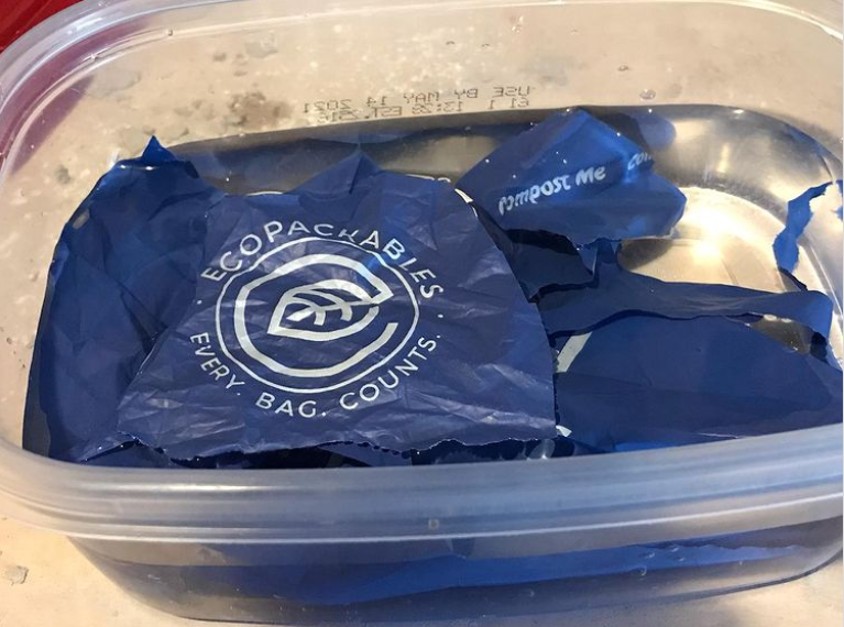 EricBuffington1's tweet photo. Science Experiment: How fast will the packaging from my #TeamSeas gear break down in water? https://t.co/vlp0AIlOiC