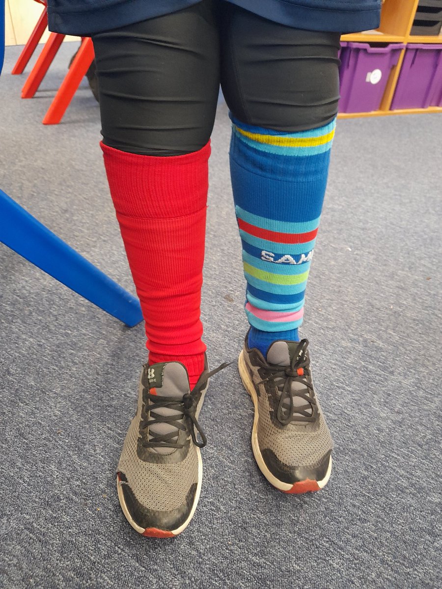primary_newtown's tweet photo. We are all different, that's what makes us amazing 😁🧦 #antibullyingweek2021 https://t.co/BIPobFgfzC