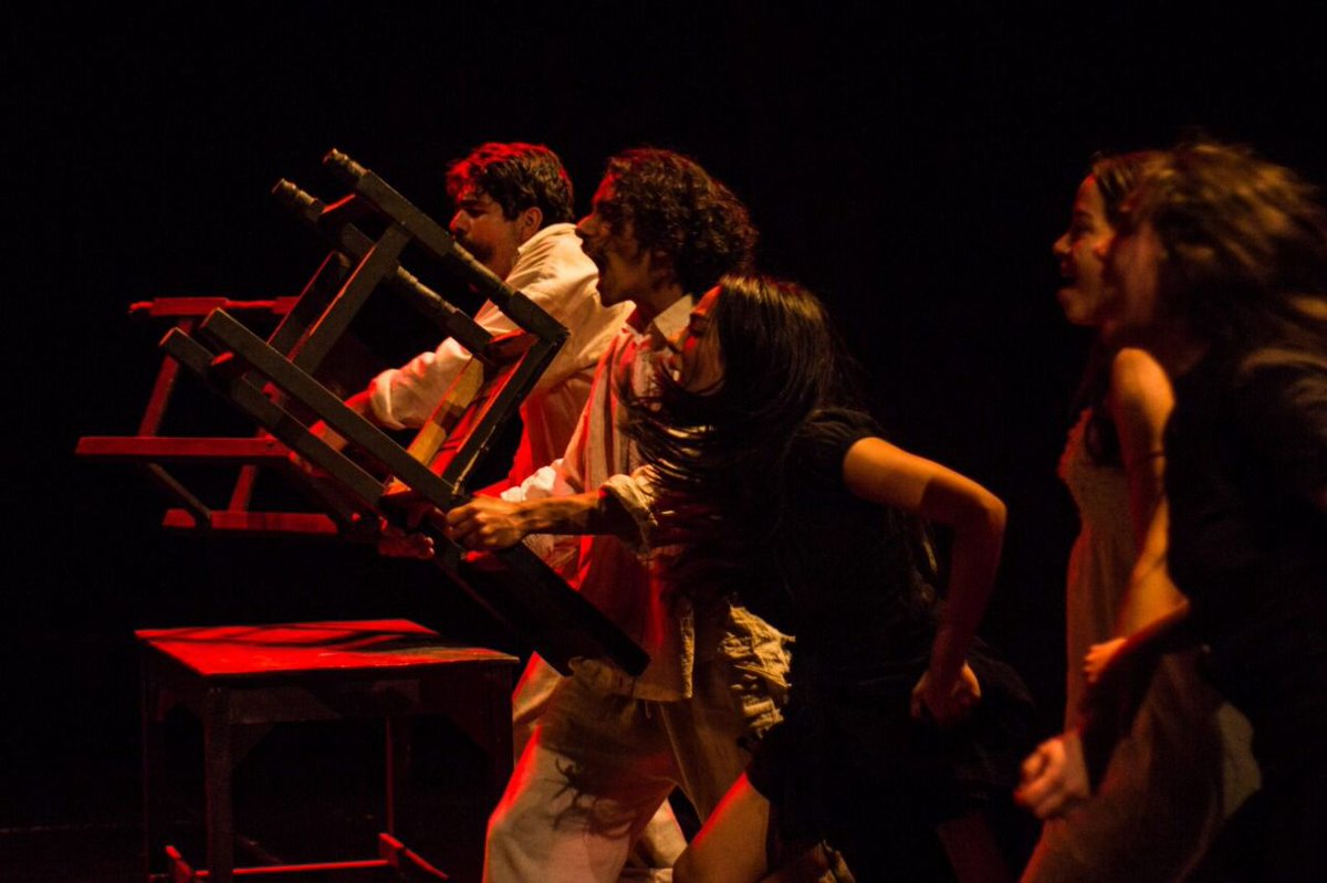 Teatro Estudio abrió las inscripciones para sus cursos, talleres y seminarios del año 2022 - Info Blanco Sobre Negro infoblancosobrenegro.com/nota/86392/tea…