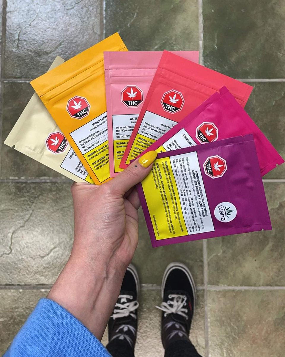 cannabis_sky's tweet photo. ARE YOU STOCKED UP FOR MUNCHIE MONDAY 🗓📈?!

Secure that Monday motivation with our wide variety of munchies  🍬🍫🥤🍭 that will keep you coasting through the work week ✨ 

#cannabis #cloudsovercanada #skycannabis #stayhigh #livehigh #highlife #edibles #softchews #wana https://t.co/xJvC0oarSt