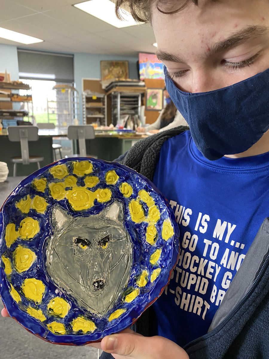 MWCSDmsart's tweet photo. Take a look at this awesome ceramic wolf platter. https://t.co/2yqTM3hqfp