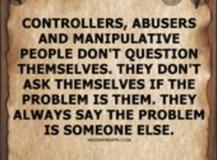 CookieKL's tweet photo. Always someone else..👈👉☝️👇 https://t.co/j4e2ktLUsN