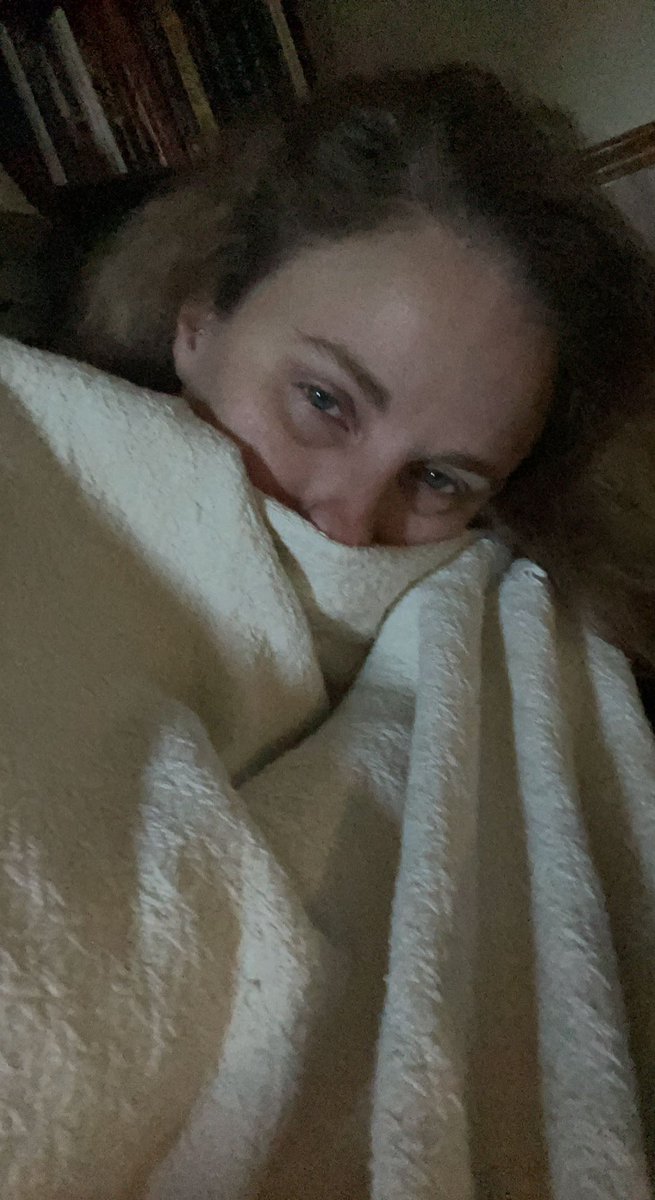 TheQueenDio's tweet photo. So, I was off of @Sunovion #Latuda for 3ish months and #October was the culmination of a #manicepisode. #BipolarDiaries #MentalHealth #ADHD #BipolarII #Autism This is a thread on my experience. #Anxiety #SuicidalIdeation #TriggerWarning https://t.co/CcEStTSXbm