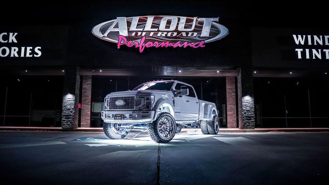 MetraElectronic's tweet photo. Showing off those #HeiseLED lights!
Repost from All Out Offroad Performance
I wear my sunglasses at night 😎
📸 @iambrianfields
#alloutoffroadperformance #alloutoffroad #allout #ford #dually #alumiduty #alumidually #liftedtrucks #rocklights #underglow #ledlights #trucklights https://t.co/KjHdUpNZ3v