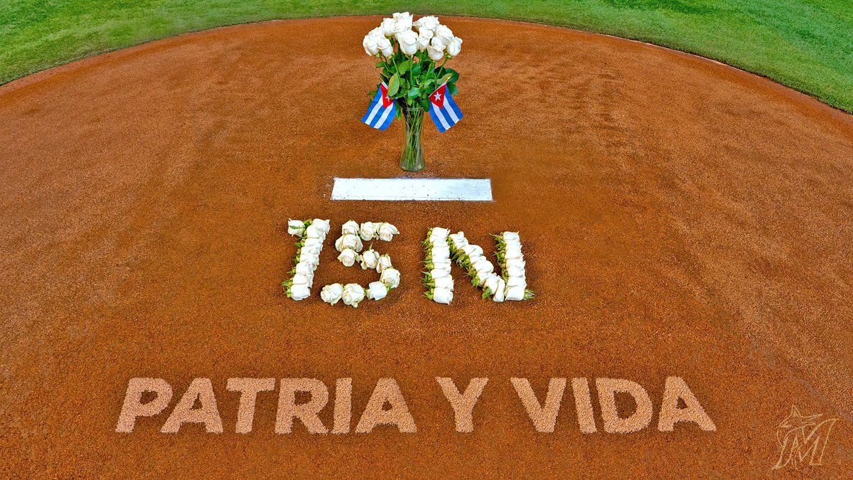 Marlins's tweet photo. #15Nov https://t.co/osiQ2MOAza