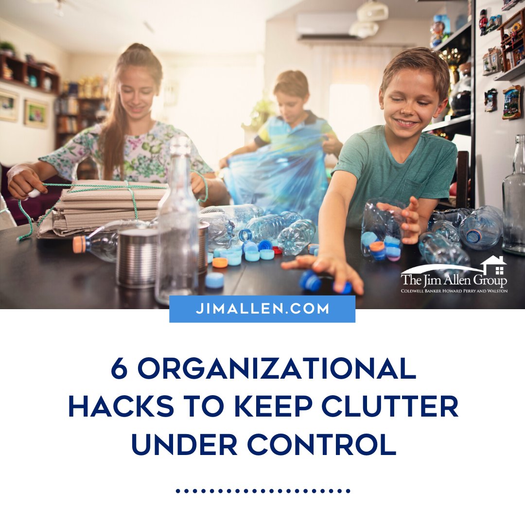 jimallengroup's tweet image. It is easy for clutter to pile up and take over our living spaces. Our latest blog features 6 organizational hacks to help you keep clutter under control! Click the link: l8r.it/SkMv

#organizing #organizationalhacks  #homeownertips #organizingtips #interiordesign