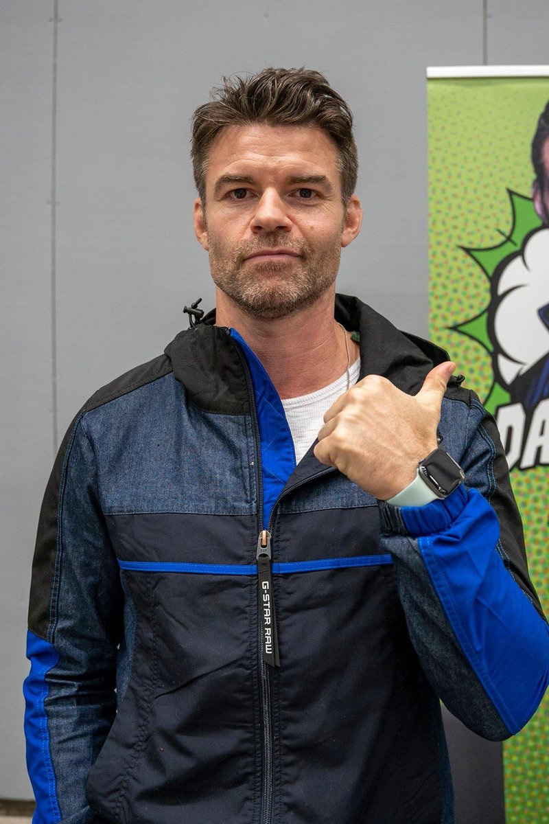 Who met Elijah this weekend at Comic Con Liverpool ? 🧛🏻‍♂️🧛🏻‍♂️🧛🏻‍♂️<a href="/danieljgillies/">DANIEL GILLIES</a> 

📸  Dan Burgess Photography

#comicconliverpool #vampirediaries #TheOriginals #DanielGillies #monopolyevents <a href="/monopolyevents1/">Monopoly Events</a>