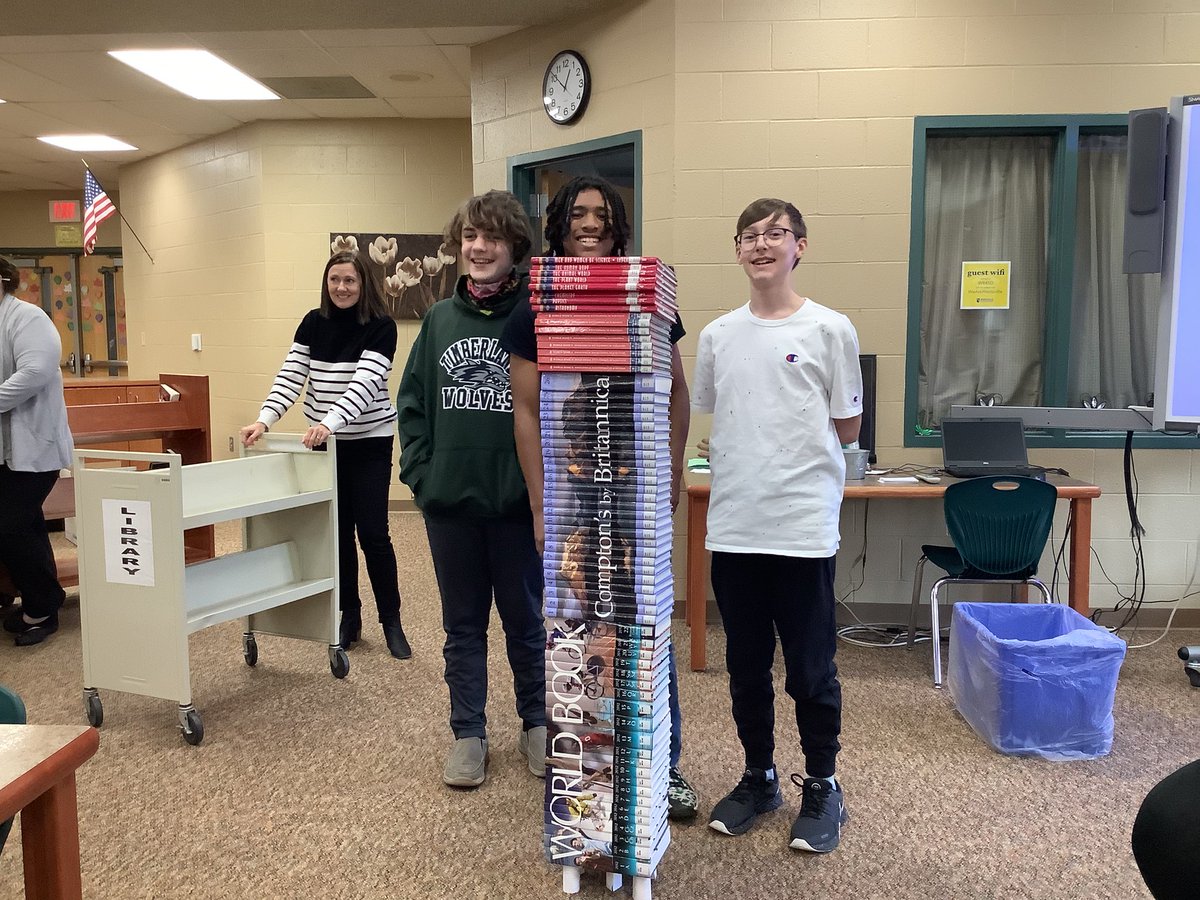librarywsms's tweet photo. 8th grade science STEM challenges are done. 4 groups out of 128 were able to stack all 64 books, 138 POUNDS! @WSMSwolves https://t.co/0P8a9asOSU