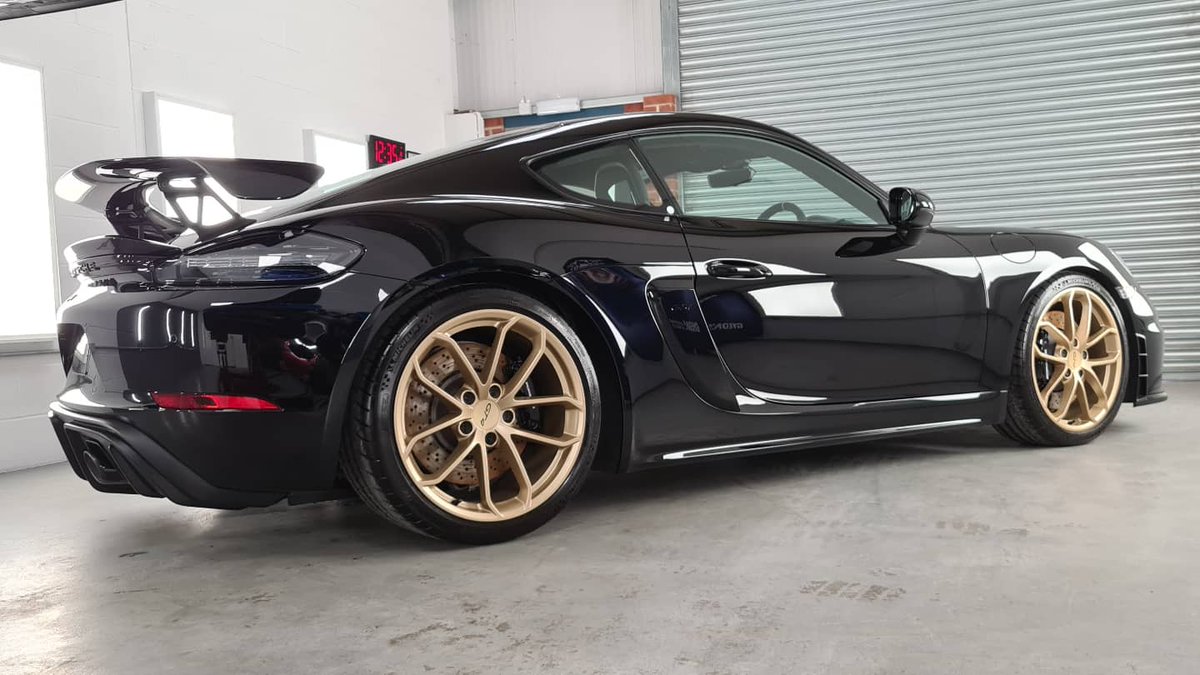 rpmDETAILING's tweet photo. The Porsche Cayman GT4.

#detailed #gyeonized #gyeoncertified #detailingfacility #wirraldetailer https://t.co/LrZ10c7Zr4