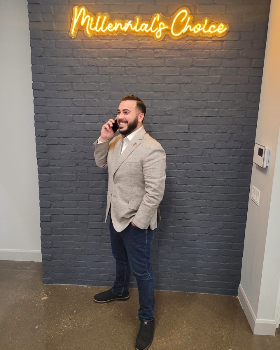 MillennialsTeam's tweet photo. 𝐌𝐫.𝐌𝐢𝐥𝐥𝐞𝐧𝐧𝐢𝐚𝐥 𝐢𝐬 𝐓𝐇𝐈𝐑𝐓𝐘!
Happy Birthday to the Founder &amp; Owner of The Millennial's Choice Group of Companies! Keep smashing goals, laughing hard &amp; living life to the fullest! We all love you!🖤 https://t.co/3D6oA4JITd