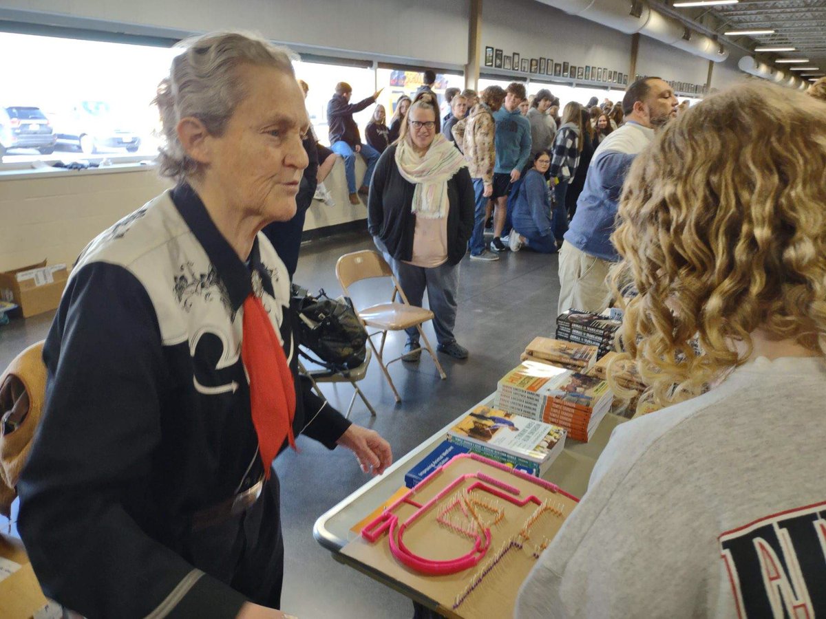 The <a href="/Kearney_FFA/">Kearney FFA</a> group led by <a href="/sheridanswotek/">Sheridan Swotek</a> studied about <a href="/DrTempleGrandin/">Dr. Temple Grandin</a> before her Ag Presentation on Friday. They were so inspired that they did a 3D livestock handling facility project which they got to show her! How cool is that!! #autism #KearneyFFA #dreambig