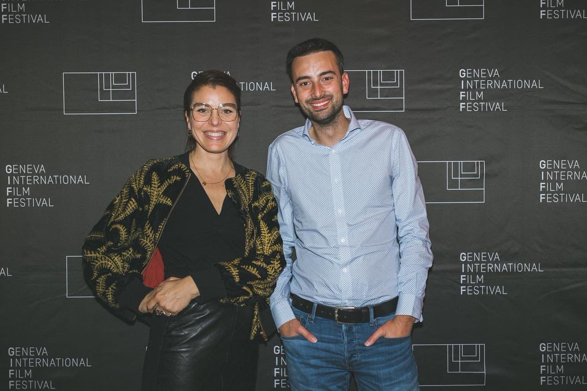 Happy co-producteurs <a href="/GIFF_ch/">GIFF</a> après avoir reçu le soutien à l’innovation de <a href="/cineforom/">Cinéforom</a> pour notre projet « Dans la peau de Sir Thomas » de Valeria Mazzucchi et Nicolas Feuz.
