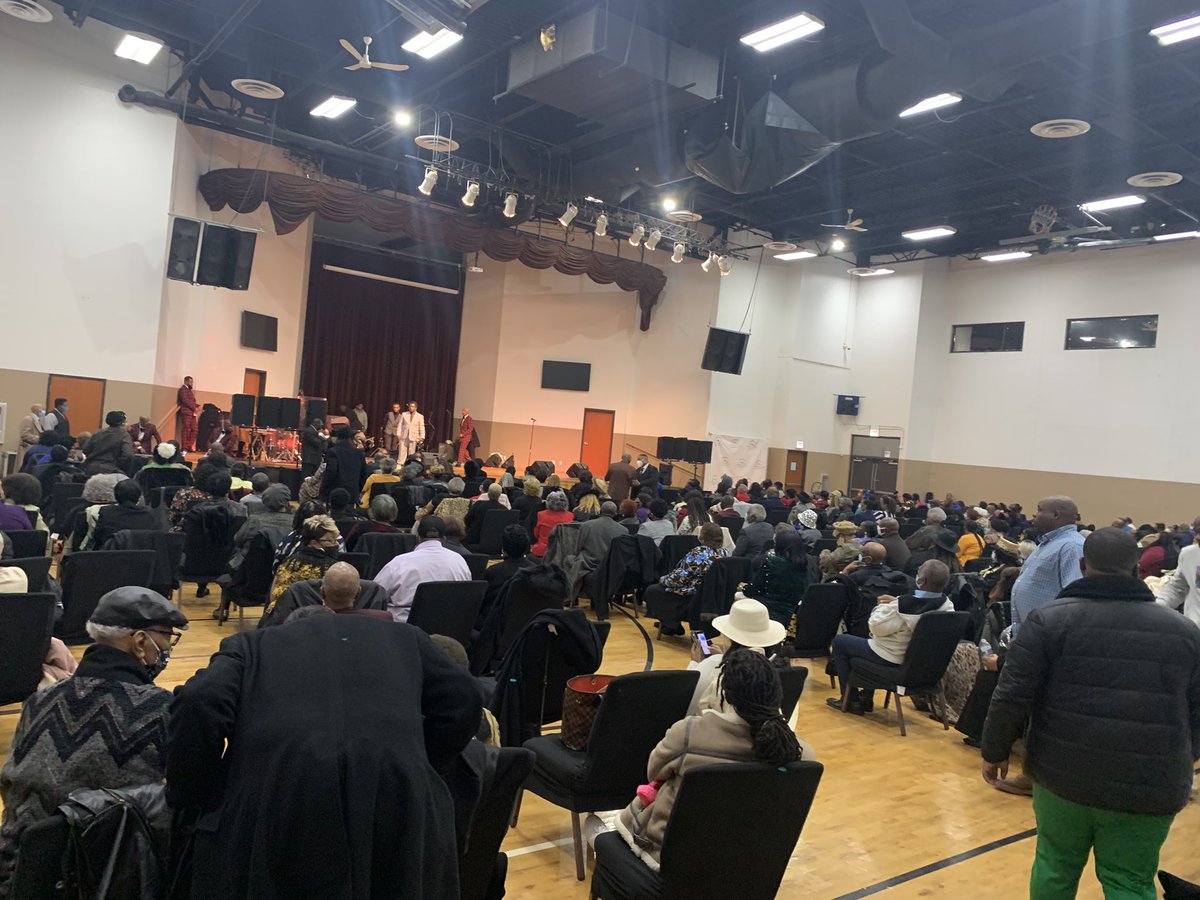 QuartetMatters's tweet photo. On Yesterday In Chicago The People Showed Up In Huge Numbers Special Thanks To The  "Quartet Queen Promoter"
Kathy Lockett &amp;Currie Motors In Forrest Park

Ain’t No Way In The World Nobody Should Ever Say Quartet Music Is Dead The Proof Is In The Numbers👇🏾
#QuartetMatters
#OkBye✌🏾 https://t.co/ENRpjylPBo