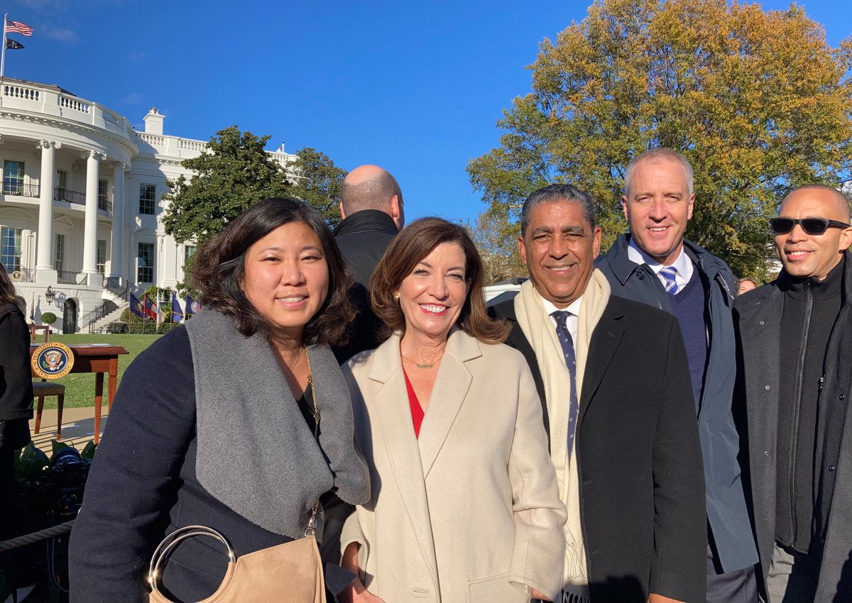 Governor Hochul stands with Representative Meng, Representative Espaillat, Representative Jeffries, and Representative Maloney outside the White House
