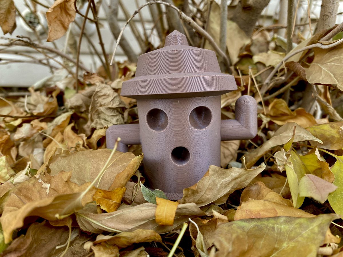WallflowerPlays's tweet photo. Look! I dug up a gyroid! 😍
My husband 3D printed this little guy for me and I am in love! https://t.co/WQqvLqndrw