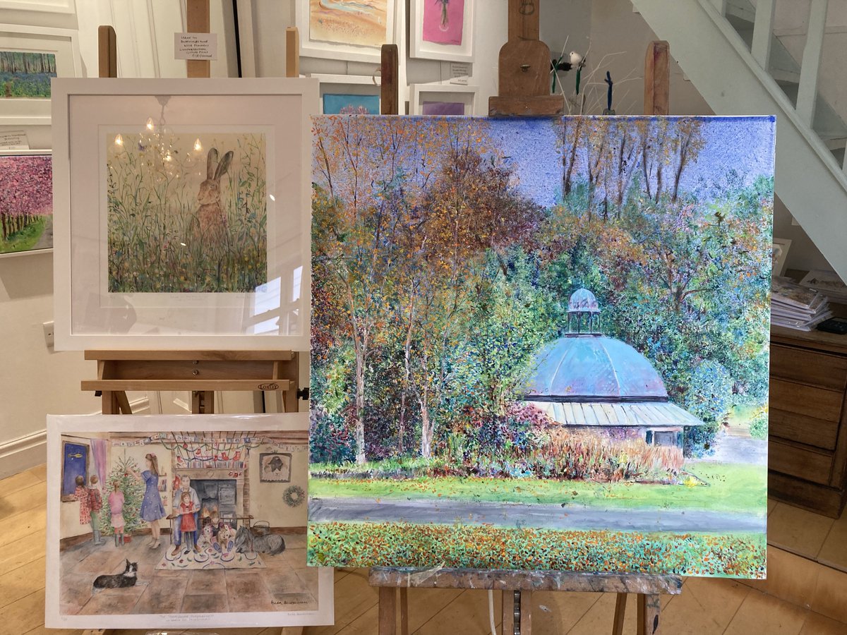 #Harrogatehour - a sneak preview ssssh!
#New #artwork #Harrogate #Valleygardens, #theyorkshireshepherdess new #christmascard I illustrated for <a href="/YorkshireAirAmb/">Yorkshire Air Ambulance</a> #hare
Visit this Thursday Dove Tree Art Gallery, Harrogate HG1 1AB 12 noon-7pm online shop anitabowerman.co.uk