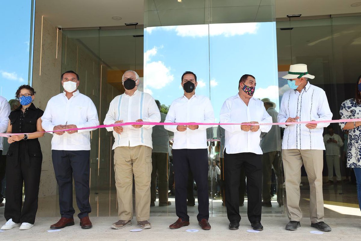 En #Mérida, inauguramos el Hotel <a href="/CaminoReal/">Camino Real</a> junto con <a href="/TorrucoTurismo/">MiguelTorrucoMarqués</a>, inversión privada que generó 200 empleos, contribuyendo a la #ReactivaciónEconómica. #Yucatán continúa recibiendo nuevas inversiones que generan empleos para los yucatecos. #TianguisTurísticoMérida 2021.