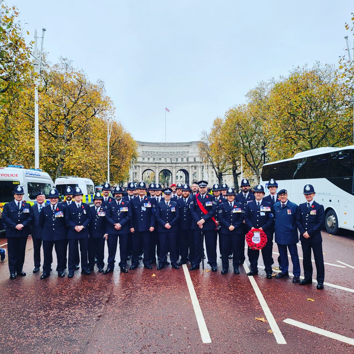 AFVA_MetBranch's tweet photo. Yesterday our #Veterans marched at the Cenotaph on #RememberanceSunday. Well done team! We are all incredibly proud of you. #VeteranCommunity #LestWeForget #AFVAMetBranch 💂🏻‍♂️👮🏻‍♂️💂🏻‍♂️👮🏻‍♂️💂🏻‍♂️👮🏻‍♂️💂🏻‍♂️👮🏻‍♂️💂🏻‍♂️👮🏻‍♂️💂🏻‍♂️👮🏻‍♂️💂🏻‍♂️👮🏻‍♂️💂🏻‍♂️👮🏻‍♂️💂🏻‍♂️👮🏻‍♂️💂🏻‍♂️👮🏻‍♂️💂🏻‍♂️👮🏻‍♂️💂🏻‍♂️👮🏻‍♂️💂🏻‍♂️👮🏻‍♂️💂🏻‍♂️👮🏻‍♂️💂🏻‍♂️ https://t.co/OKOb2Fsn9O