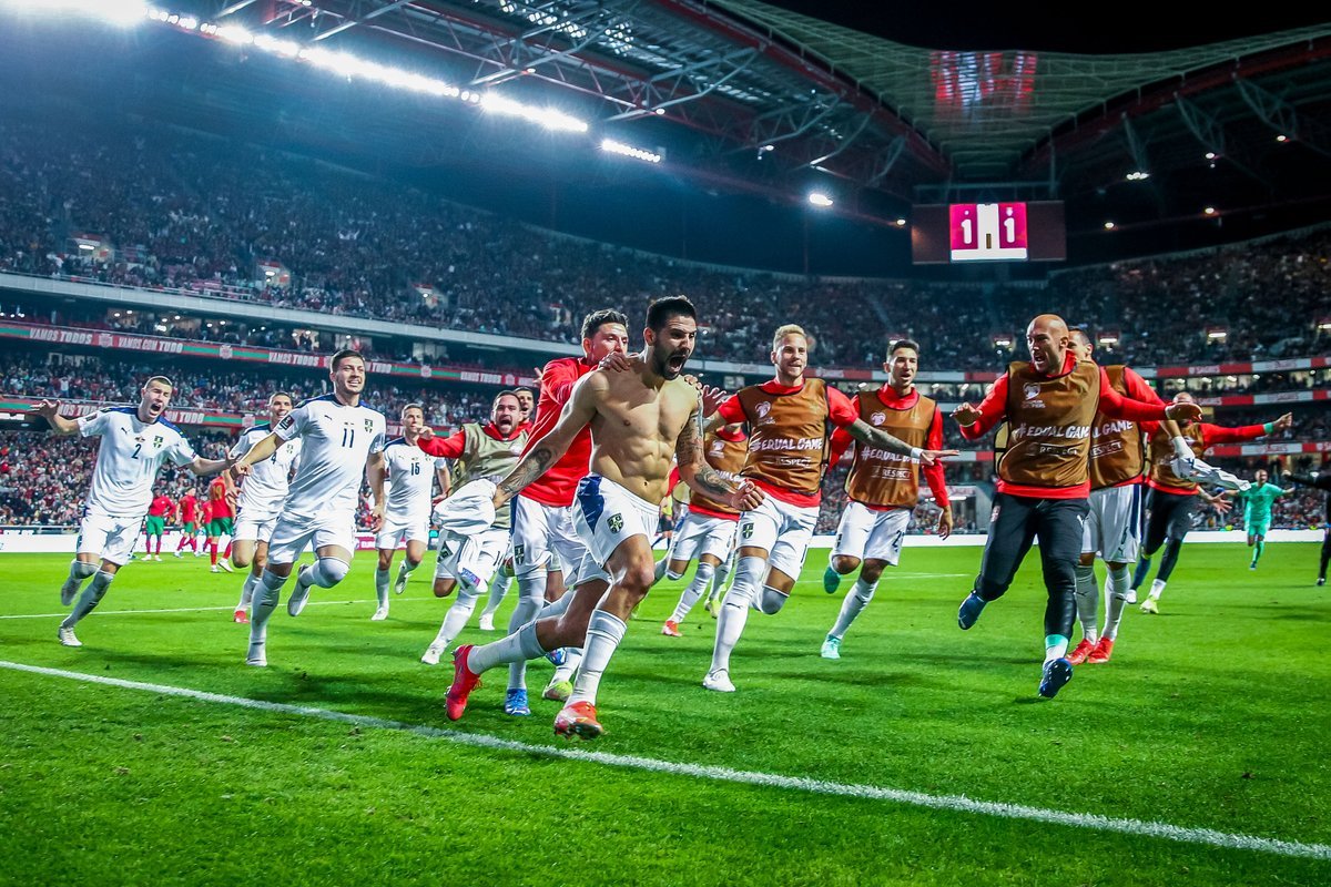 ZachLowy's tweet photo. Serbia's squad were promised a bonus of €1 million by president Aleksandar Vucic if they beat Portugal &amp; secured direct qualification to the 2022 World Cup.

After beating Portugal in Lisbon, the players donated the money to help sick children with their treatments [@b92sport]. https://t.co/aErRInxs7N