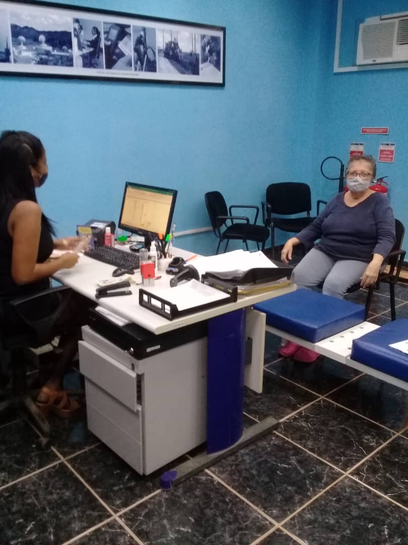 Los Agentes de Telecomunicaciones han jugado un papel fundamental en el acercamiento de nuestros servicios fundamentales a la población en tiempos de la #COVID19.  Estos aliados de <a href="/ETECSA_Cuba/">ETECSA</a> son atendidos de forma diferenciada en nuestra red comercial. #CubaVive