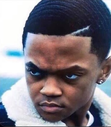 NBAMemes's tweet image. Nobody:

Absolutely nobody at all:

LeBron before doing his step back: