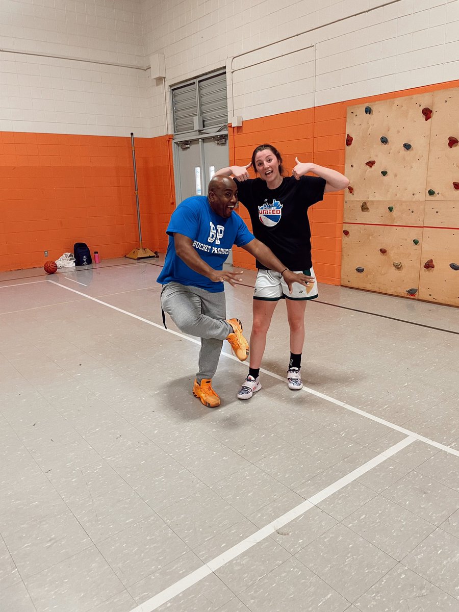 EnergyNvrFades's tweet photo. If I could right a quick book about the amount of time spent in the gym with @MadisonAdolphs3 . Change of mentality, change of position and growth. Definitely proud of you and you’ll continue to do GREAT things. #FaithOverWorry #EnergyNeverFades https://t.co/bfDVkcAftF