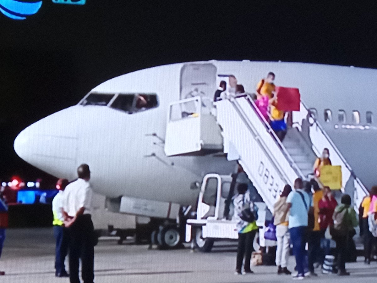 Le damos la bienvenida a los integrantes de la caravana #PastoresPorLaPaz, ejemplo de valentía y solidaridad hacia #Cuba. #CubaVive y abraza #CubaLightsTheWay <a href="/DiazCanelB/">Miguel Díaz-Canel Bermúdez</a>