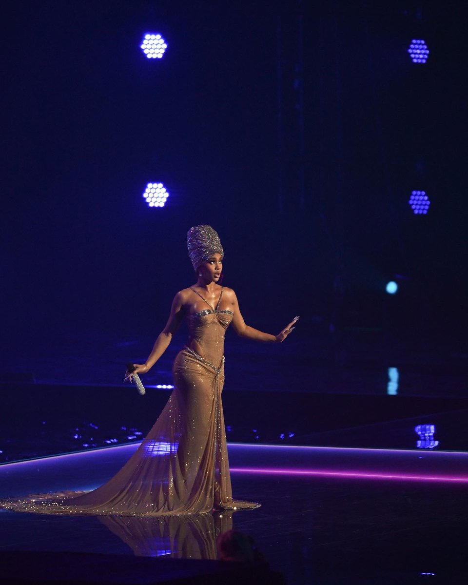 Saweetie's tweet image. 🎉🎉🎉 @mtvema 🤍🤍🤍