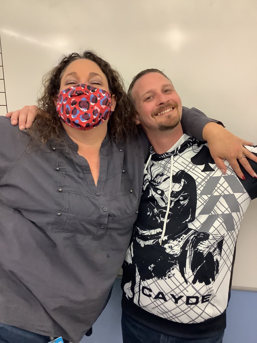 Day 1 with <a href="/TheTeam_Ortiz/">Fiber Spiders</a>! Great job and WELCOME from your rivals, <a href="/The_WrightTeam/">The Wright Stuff Team</a>! So glad to have a great buddy team. #TulsaFoundationsForTheWin #Tulsa2gether #BuddyTeams <a href="/NicoleO47130529/">Nicole Ortiz</a> #BuddyManagers <a href="/ClaySuperman6K/">Clay</a> <a href="/jblingblings/">Jessika Davis</a> @JeffHal00659824 <a href="/TimothySRoss82/">Timothy Scott Ross</a> <a href="/cv54591/">Cassandra Vanpelt</a>