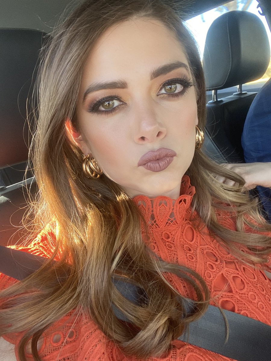 rociojaimeg's tweet photo. Me gustaron estas selfies pero no me gustan para instagram ๐๐ป #solperfecto https://t.co/FLtQxJSHJV