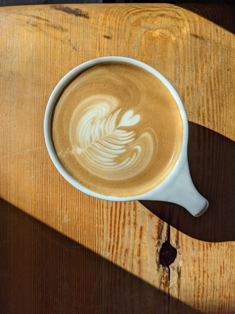 tracksbistro's tweet photo. The best way to beat the rain is a hot cup of coffee
#offthetracks #granvilleisland #vancouver #smallbusiness #dailyhivevan #vancouvercafes #cafesofinsta #cafesofvancouver #barista #baristalife #coffeegram #latte #latteart #coffee #vancouverbaristas #coffeelover https://t.co/ApNixl1B3F