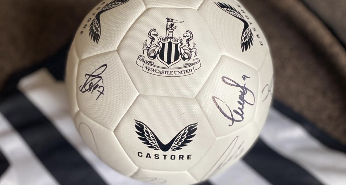 NeilJonNUFC's tweet photo. If you missed the @AWSFpodcast on the @GallowgateShots YouTube channel you can watch it here now! 
There’s a Keegan v Robson debate and a raffle for a very good cause ! 

https://t.co/PM4vKX6Ic2

#NUFC  https://t.co/ScgDFKMK1l https://t.co/9N6VTzAFau