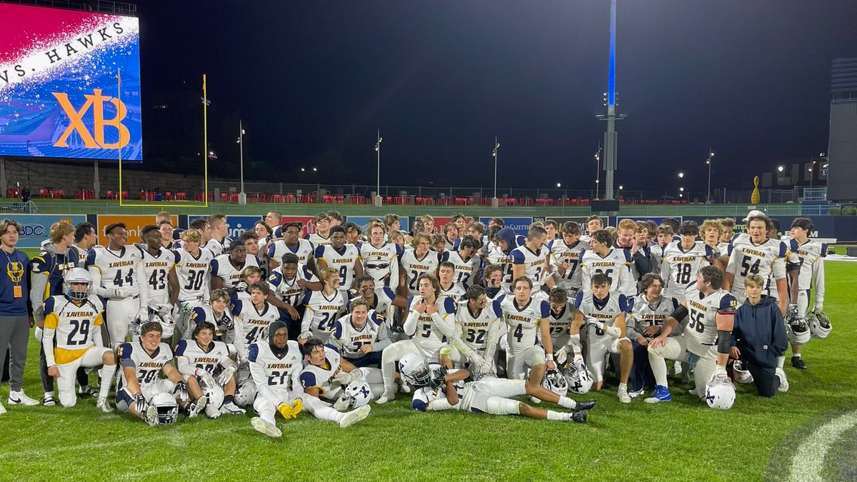 aiden_lovelace's tweet photo. XB Hawks Team 56. Extremely proud to finish out my high school football career with these men. #gohawks #team56 #XBHS https://t.co/ZWF6nJ5ywH
