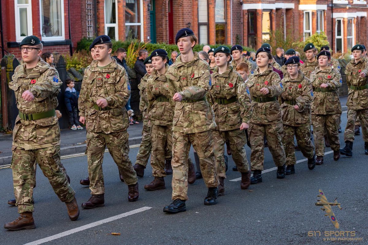 #lest we forget Lovely to see so many paying their respects at the weekend