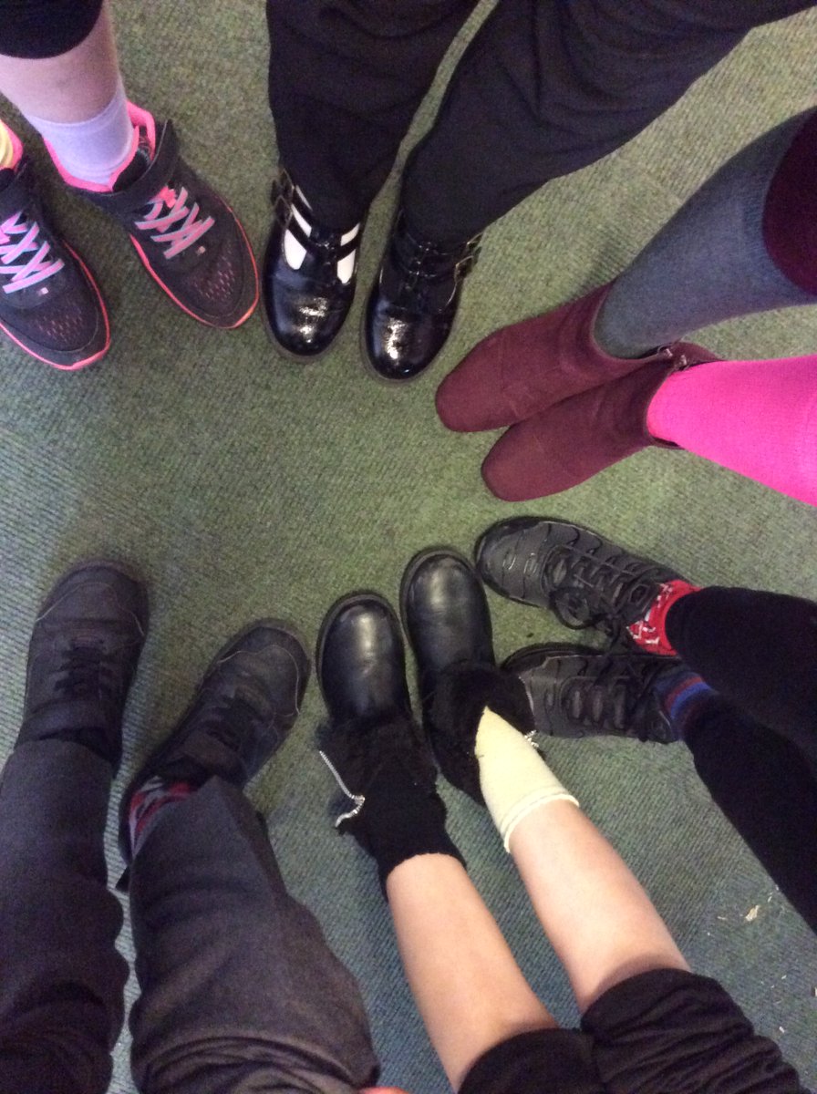RandlayPrimary's tweet image. Showing off our odd socks; celebrating what makes us all unique in Anti-Bullying Week! #OddSocksDay