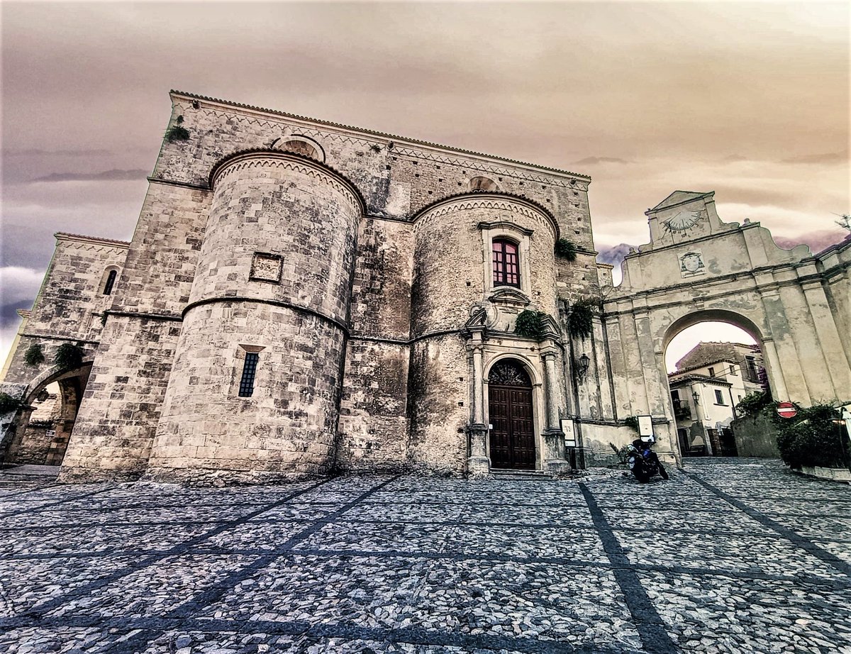 DFTours's tweet photo. #DREAMS DO COME TRUE WITH #DONNAFRANCATOURS!
#Calabria is also the Cradle of #MagnaGraecia. A land of #ancient settlements, #churches, #castles, palaces & towns where age-old #traditions still thrive to this day.
Check out our “#CalabrianFever” #Tour
👉🏼https://t.co/anGdq6gXOn https://t.co/1kS9F5K0Wq