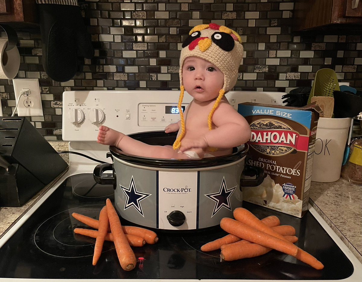 MandaRod8's tweet photo. 7 months old 🥺♥️ where has time gone?! My little turkey baby! https://t.co/HYJqKu9FU0
