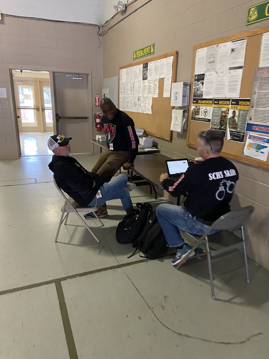 coachC5910's tweet photo. 2021 fall Criminal Justice Competition @SiegelHighStars @CteSiegel @RuCoCTE @TennesseeGuard https://t.co/g0S52u1qUG