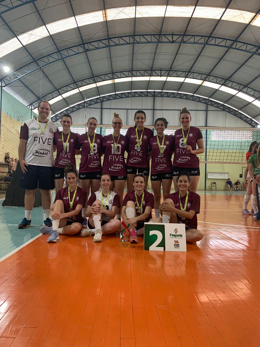 fran_smaldaner's tweet photo. Vice-campeão Regional Oeste do JASC. 🥈
Orgulho do meu time!
🤍💚🤍💚
#PinhalenseVoleibol
#TorcidaPinhalense https://t.co/eDPf0PPeNP