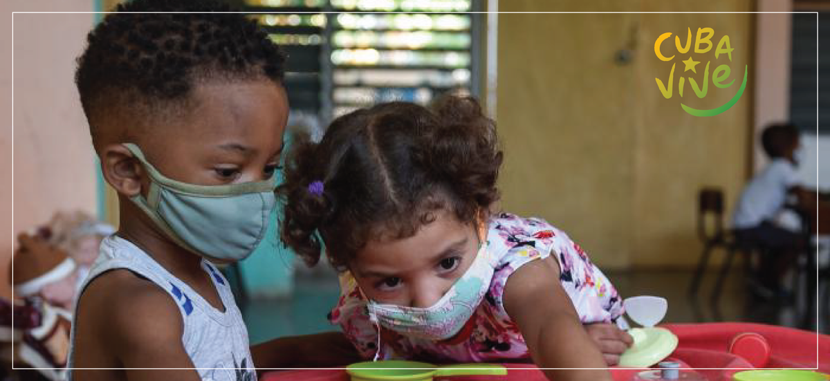 DrDuranGarcia's tweet photo. .@DiazCanelB: En paz hemos logrado las primeras vacunas latinoamericanas, en paz hemos inmunizado casi al ciento por ciento de nuestra población, incluyendo nuestros niños y niñas; en paz las escuelas funcionan(...)
#CubaViveyAbraza esa paz que defendemos.

#CubaVive https://t.co/vPJZZW3gnf