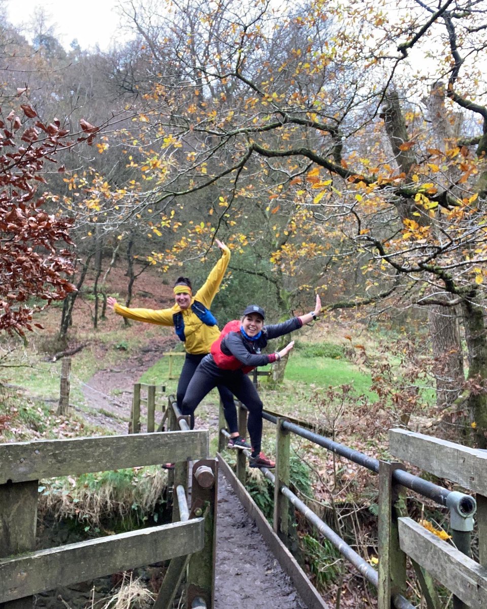 lou_c_getsfit's tweet photo. 5 hours running around the Peak District !! 🤩🤩🤩 
Hungover too 🤦🏻‍♀️🤦🏻‍♀️

#theroaches #ludschurch #hencloud #trailrunning #trailrunner #ultratraining #running https://t.co/EhscUXHGM3