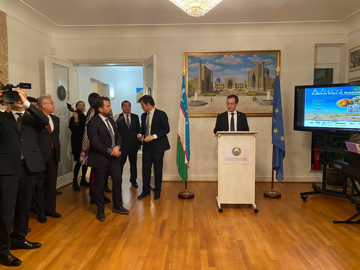 Diplomatic World tweet media